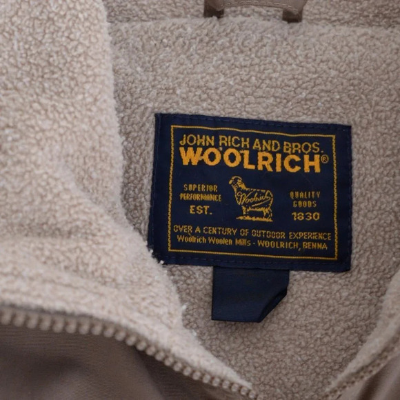 Vintage Woolrich Tan w/ Fleece Liner Vest size  See Measurements in Photo - Picture 9 of 10
